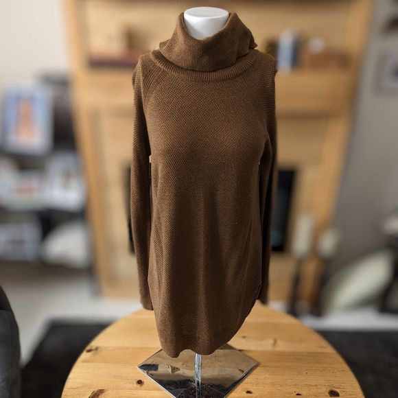 23. George Knit Cardigan Long Sleeve Brown Light knit, Rounded Bottoms, Long - Picture 2 of 11